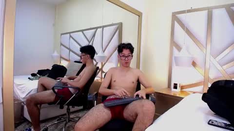 Snapshot of austinreeds chatting on 03.06.26 austinreeds online show from 03.06.26