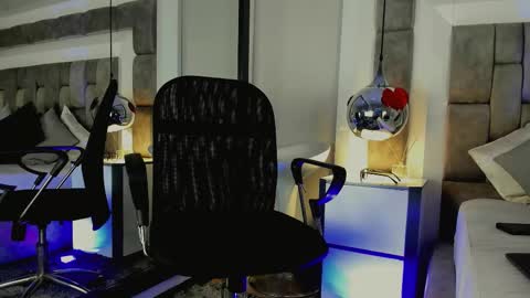 Snapshot of austinreeds chatting on 03.07.26 austinreeds online show from 03.07.26