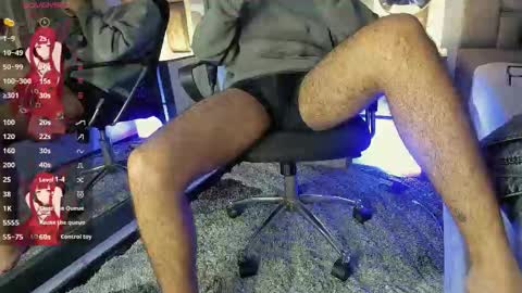 Snapshot of austinreeds chatting on 03.11.26 austinreeds online show from 03.11.26