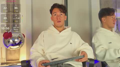 Snapshot of austinreeds chatting on 03.24.26 austinreeds online show from 03.24.26