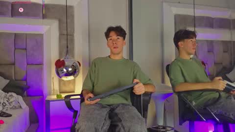 Snapshot of austinreeds chatting on 03.27.26 austinreeds online show from 03.27.26