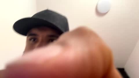 Snapshot of austintorres_ chatting on 02.11.26 AustinTorres online show from 02.11.26