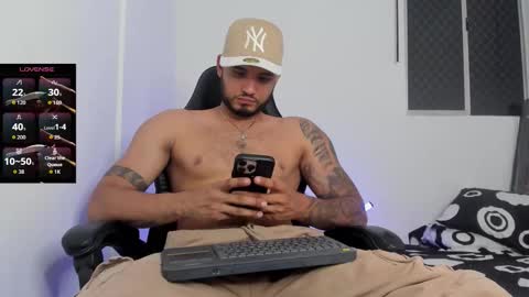 Snapshot of austintorres_ chatting on 02.14.26 AustinTorres online show from 02.14.26