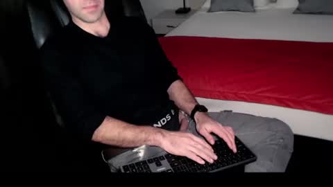 australopithas online show from 11.23.25