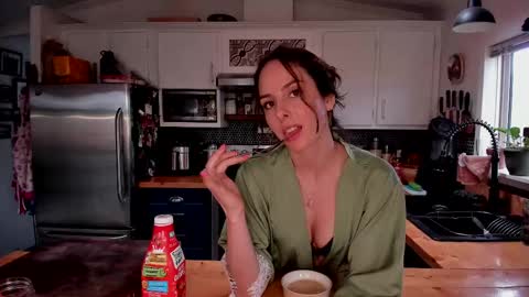 Autumn Knightly online show from 02.16.25