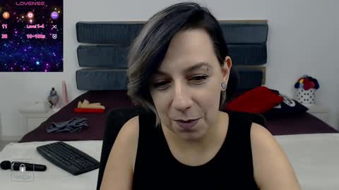 Snapshot of autumnopal chatting on 12.19.24 AutumnOpal online show from 12.19.24