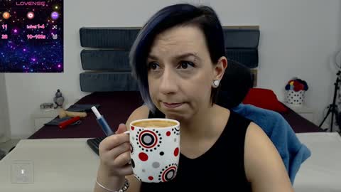 Snapshot of autumnopal chatting on 12.28.24 AutumnOpal online show from 12.28.24