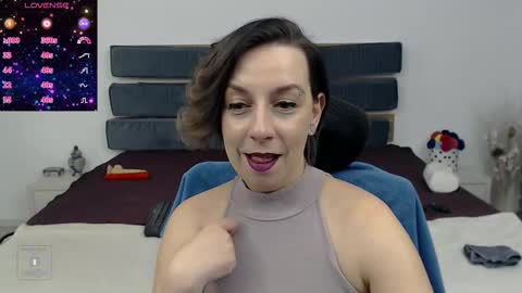 Snapshot of autumnopal chatting on 02.11.25 AutumnOpal online show from 02.11.25