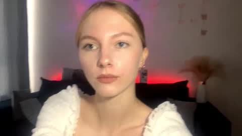 Annie online show from 09.18.25