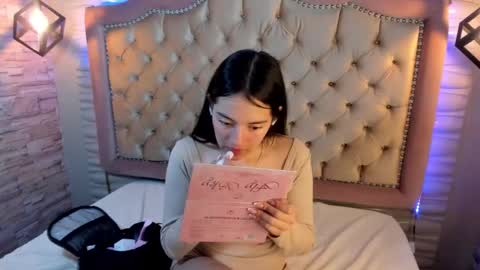 Snapshot of ava_broown chatting on 12.03.24              online show from 12.03.24