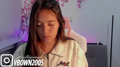 Snapshot of ava_broown chatting on 10.23.25              online show from 10.23.25