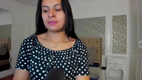 Ava  online show from 10.25.25