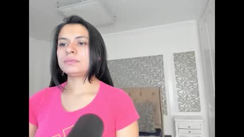 Ava  online show from 11.04.25