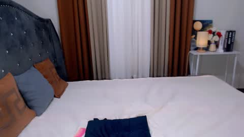 Ava online show from 12.06.24