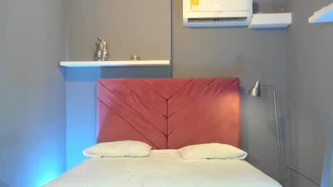 ava_luz online show from 12.20.25