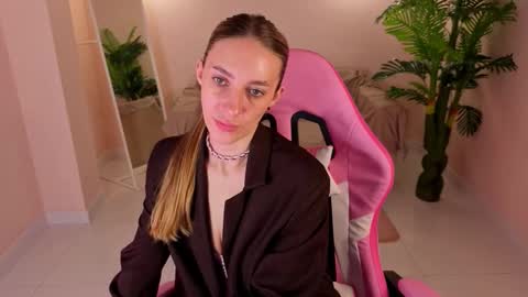 Ava online show from 01.08.26