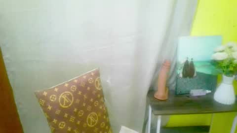 avacadaxcx online show from 12.23.25