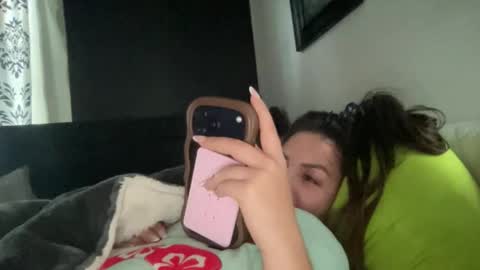 Snapshot of avamonroexo chatting on 05.13.26 Ava Monroe online show from 05.13.26