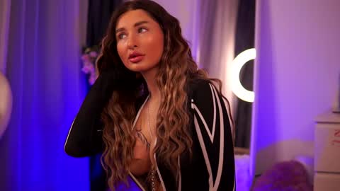 Carina online show from 01.19.25