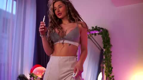 Carina online show from 02.11.25