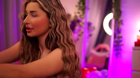 Carina online show from 02.12.25