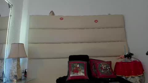 Ava Tomas online show from 11.20.25