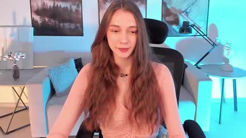 Avie online show from 01.05.25