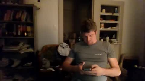 Snapshot of avenger8248 chatting on 10.04.25 Avenger online show from 10.04.25