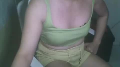 Snapshot of averageuncut1 chatting on 02.14.25 Rhian online show from 02.14.25