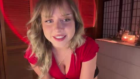 Snapshot of averyyy333 chatting on 10.23.25 Avery  online show from 10.23.25