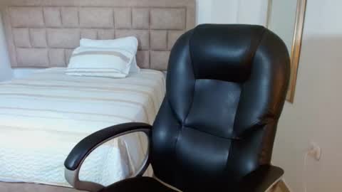 Lilith online show from 10.05.25