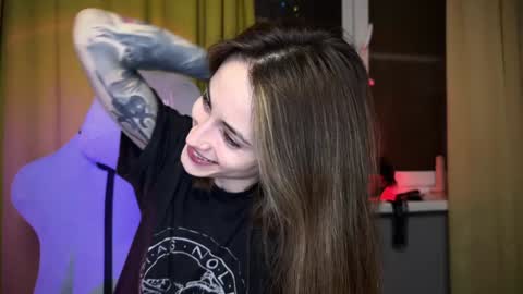 Snapshot of aviva_faith chatting on 12.19.24 Aviva online show from 12.19.24