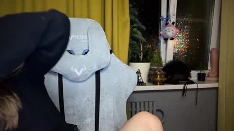 Snapshot of aviva_faith chatting on 12.24.24 Aviva online show from 12.24.24