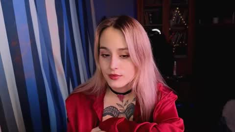 Snapshot of aviva_faith chatting on 11.06.25 Aviva online show from 11.06.25