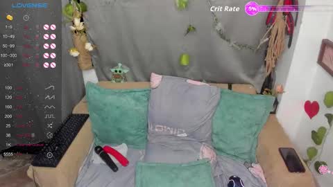 Snapshot of avril_jackson chatting on 09.09.25 Avril online show from 09.09.25