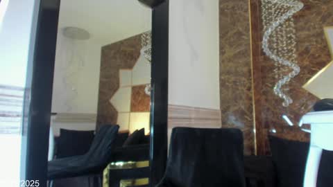 AVRIL online show from 01.11.25