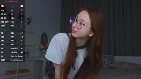 Avril online show from 09.25.25