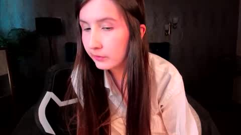 Snapshot of avrora_shy_ chatting on 02.10.26 Avrora online show from 02.10.26