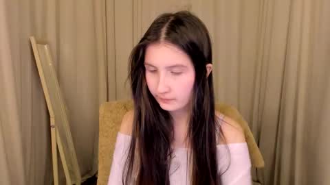 Snapshot of avrora_shy_ chatting on 02.13.26 Avrora online show from 02.13.26