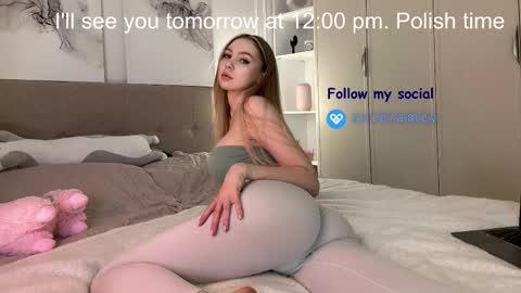 Avrora online show from 02.11.25