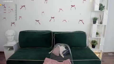 Emily online show from 02.09.25