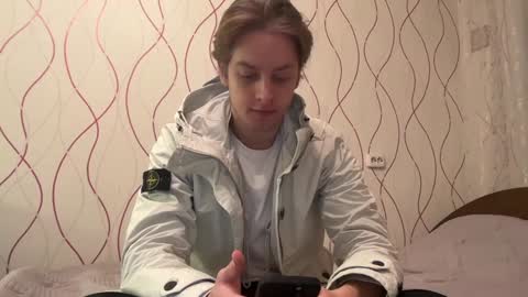 Snapshot of axaxax0axax chatting on 12.30.24 TravisScott online show from 12.30.24