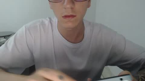 Snapshot of axel__master chatting on 06.15.26 axel__master online show from 06.15.26