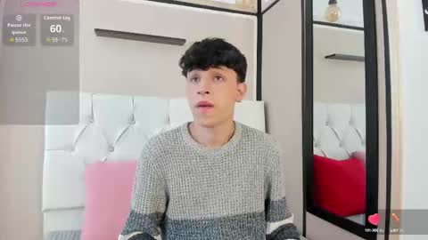 Snapshot of axel_evanss chatting on 09.17.25 Axel Evanss online show from 09.17.25