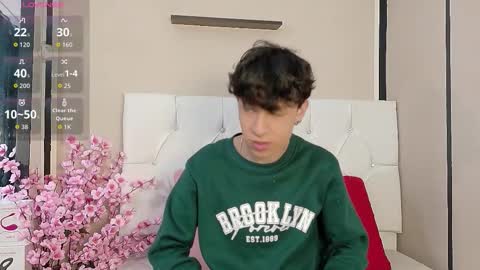 Snapshot of axel_evanss chatting on 10.25.25 Axel Evanss online show from 10.25.25