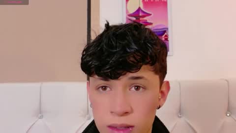 Axel Evanss online show from 04.17.26