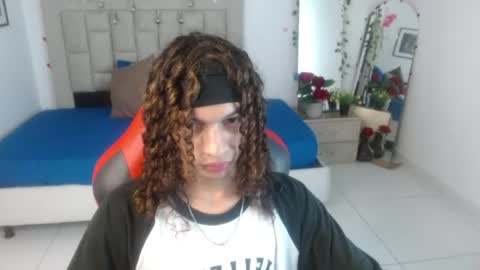 Snapshot of axel_fox7 chatting on 06.20.26 Axel online show from 06.20.26