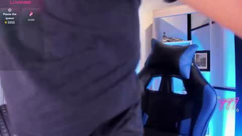 axel_grey_ online show from 07.03.26