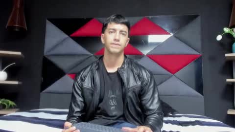 Snapshot of axel_hendrick chatting on 02.10.26 axel_hendrick online show from 02.10.26