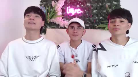 axel_milo_and_kairo online show from 11.09.25